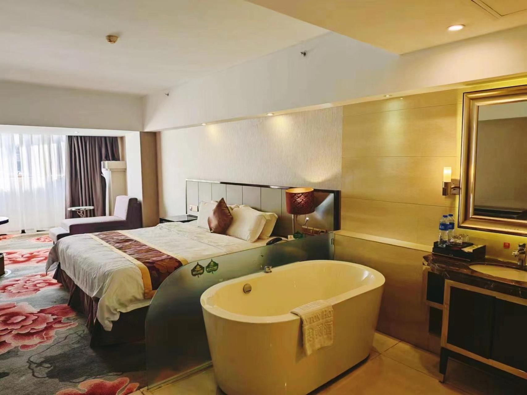 Clayton Hotel-Near Pazhou Exhibition Center Guangzhou Buitenkant foto