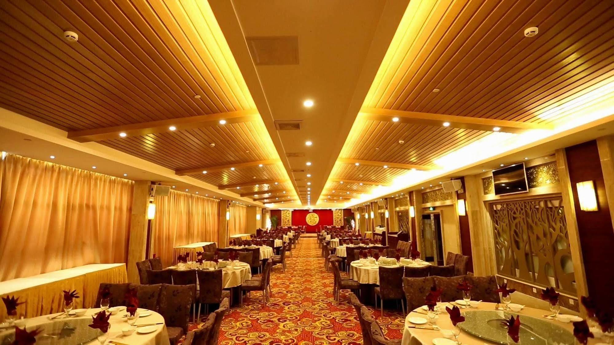 Clayton Hotel-Near Pazhou Exhibition Center Guangzhou Buitenkant foto